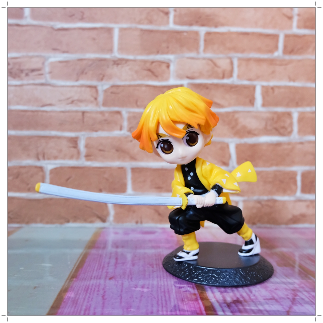 Action Figure Kimetsu no Yaiba โมเดลดาบพิฆาตอสูร อากาสึมะ เซ็นนิตสึ ขนาดความสูง 15 ซม. มีฐาน งานสวย