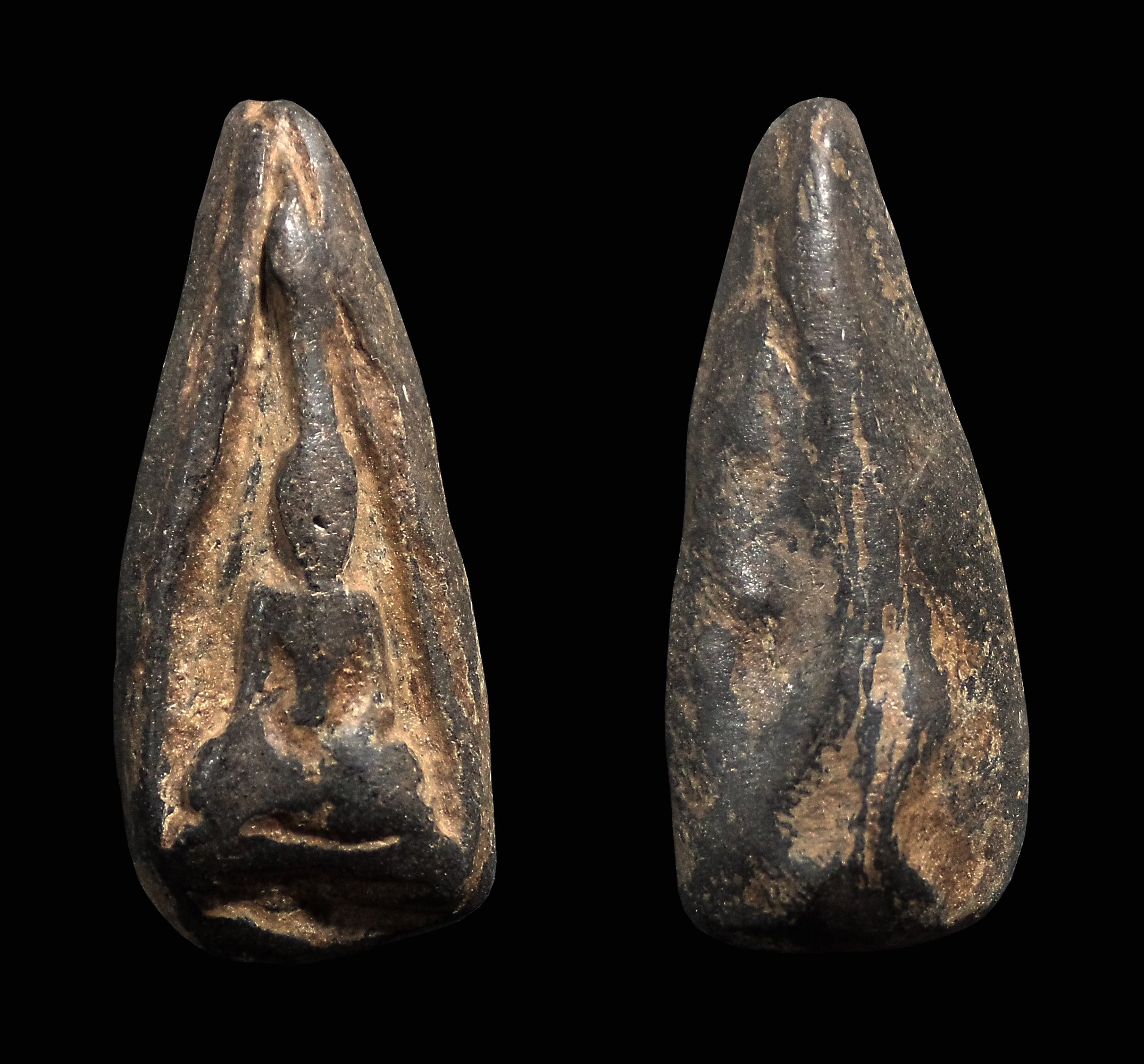 พระนางกำแพงเม็ดมะเคล็ด