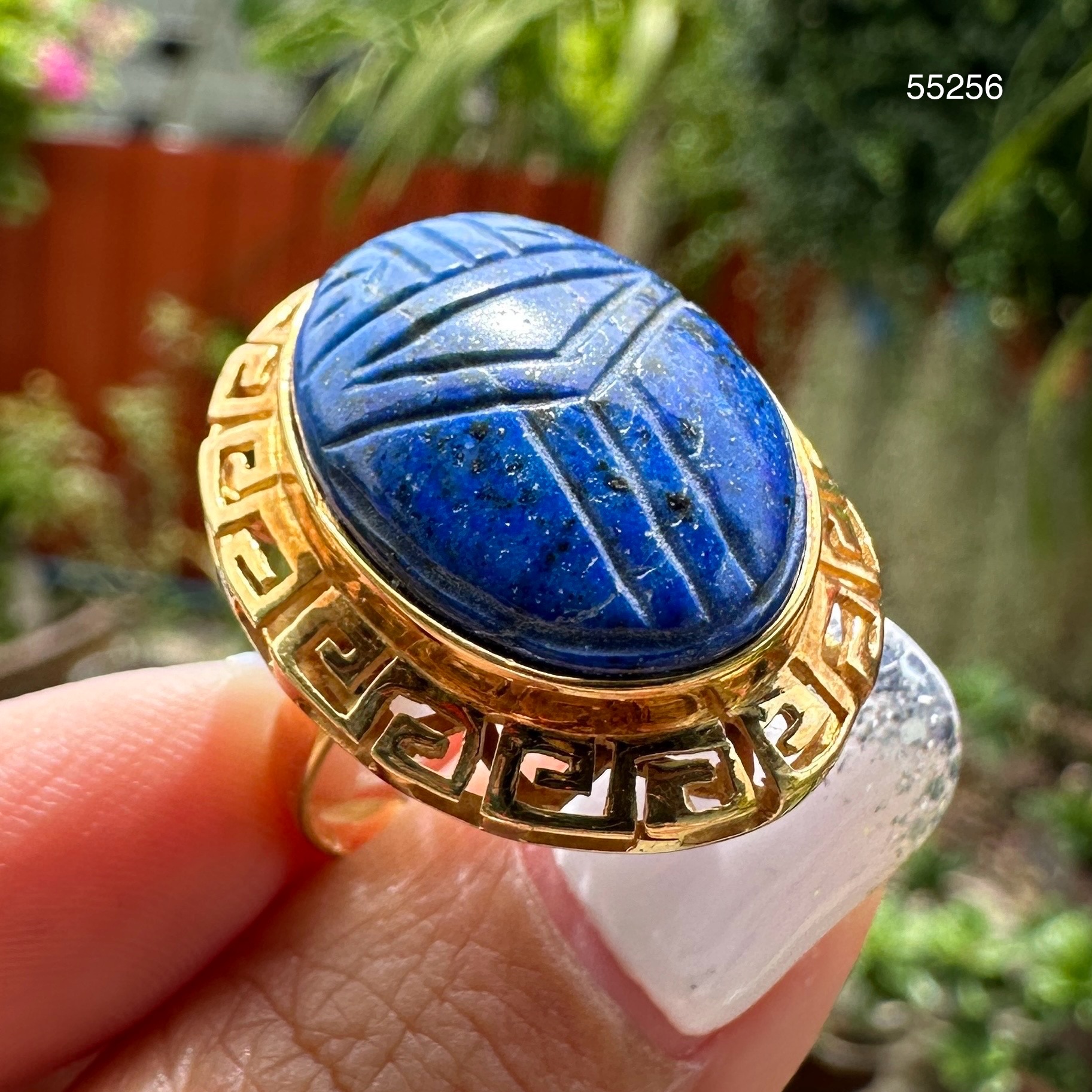 รหัส 55256 แหวน หินลาพิส ฉลุลาย ทอง90 งานเก่า หลุดจำนำ นน. 9.04 g
