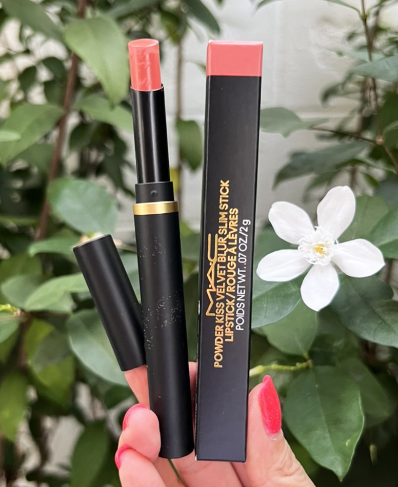 MAC Powder Kiss Velvet Blur Slim Stick 2g. #Mull it Over