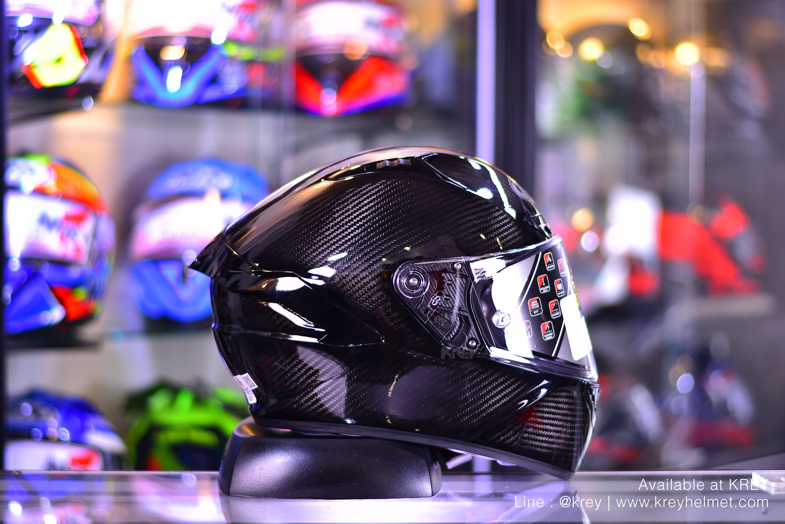 KYT model NX RACE CARBON