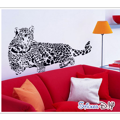 Transparent wall sticker สติ๊กเกอร์ติดผนัง เสือชีตาร์นั่งเล่น (กว้าง110cm.xสูง52cm)