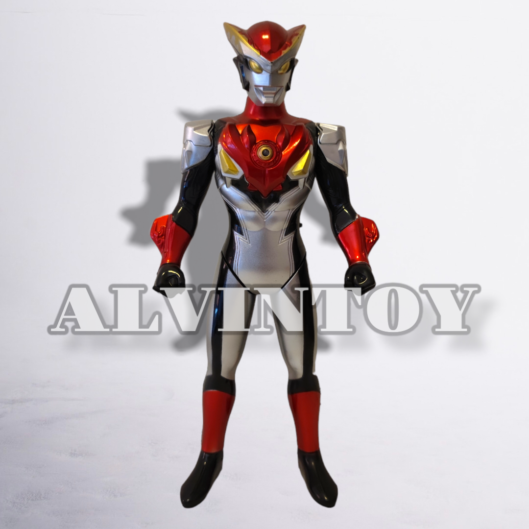 โมเดล Ultraman - อุลตร้าแมน ขนาดความสูง 32 ซม. มีกล่อง พร้อมอาวุธ มีเสียง มีไฟ