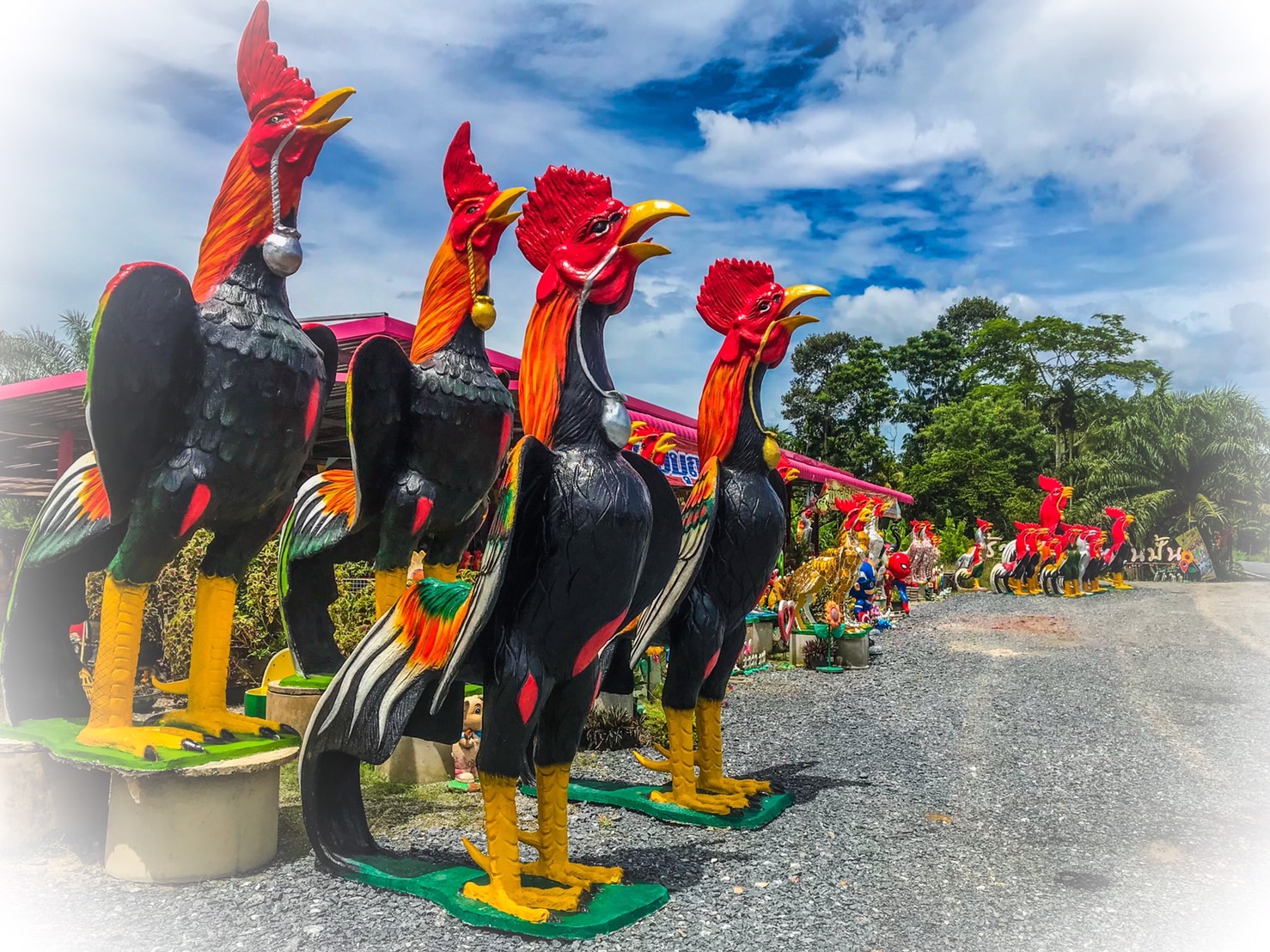 ไก่ปูนปั้นถวายแก้บน-ขอพรตาไข่วัดเจดีย์ ขนาด3.5 เมตร