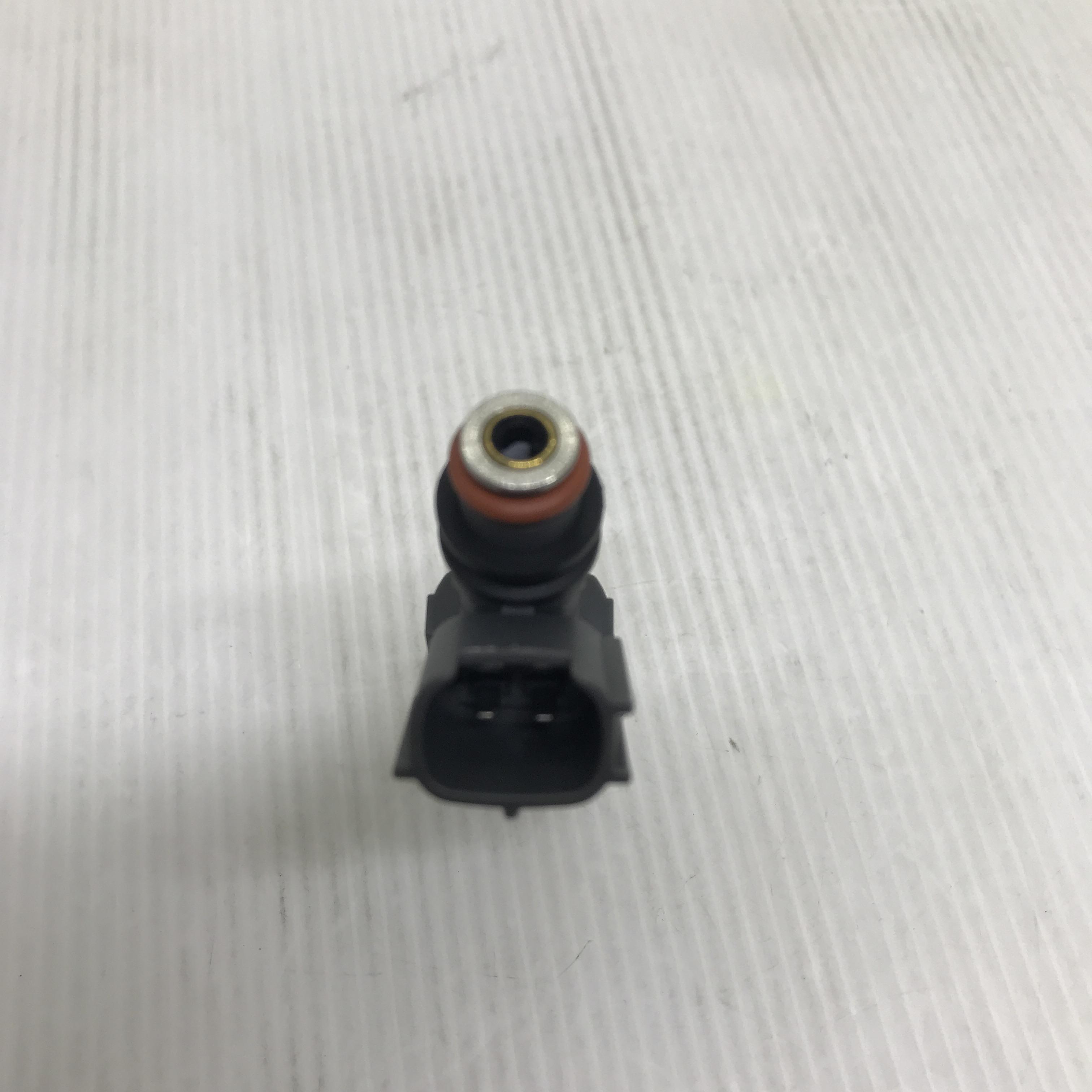 หัวฉีด TOYOTA ALTIS' 2001-2007 / LIMO 3ZZ 4 รู โตโยต้า อัลติส ลีโม่ เบอร์ 1INTD030 ยี่ห้อ AARON (Fuel injector)