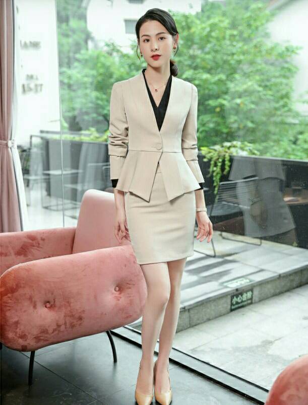 ชุดสูท ชุดพนักงานต้อนรับ ชุดพนักงานออฟฟิศ
