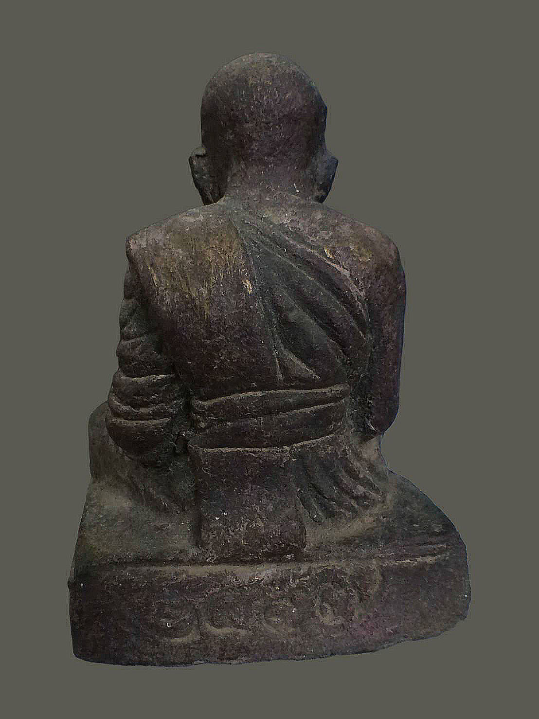 พระบูชา หลวงปู่ทวด วัดช้างให้ ปัตตานี เนื้อว่าน ขนาดสูง 5.5 นิ้ว กว้าง 4.5 นิ้ว