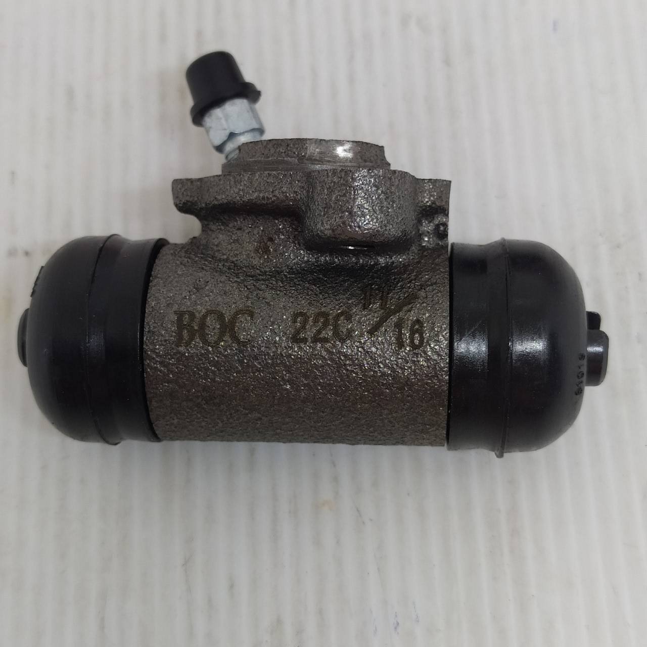 กระบอกเบรคหลัง TOYOTA SOLUNA AL50 / โตโยต้า โซลูน่า / ข้างซ้าย (LH) / ขนาด (11/16) / เบอร์ WTT-357 / ยี่ห้อ BOC (Brake Wheel Cylinder)