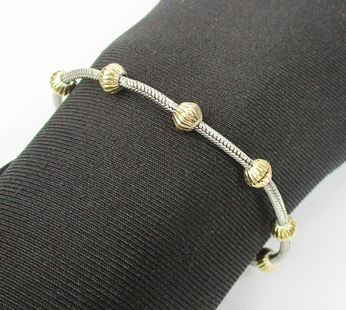 รหัส 59381 สร้อยข้อมือ เงิน ลายกระดูกงู คั่นเม็ดทอง18K งานสวยมาก นน. 8.88 g