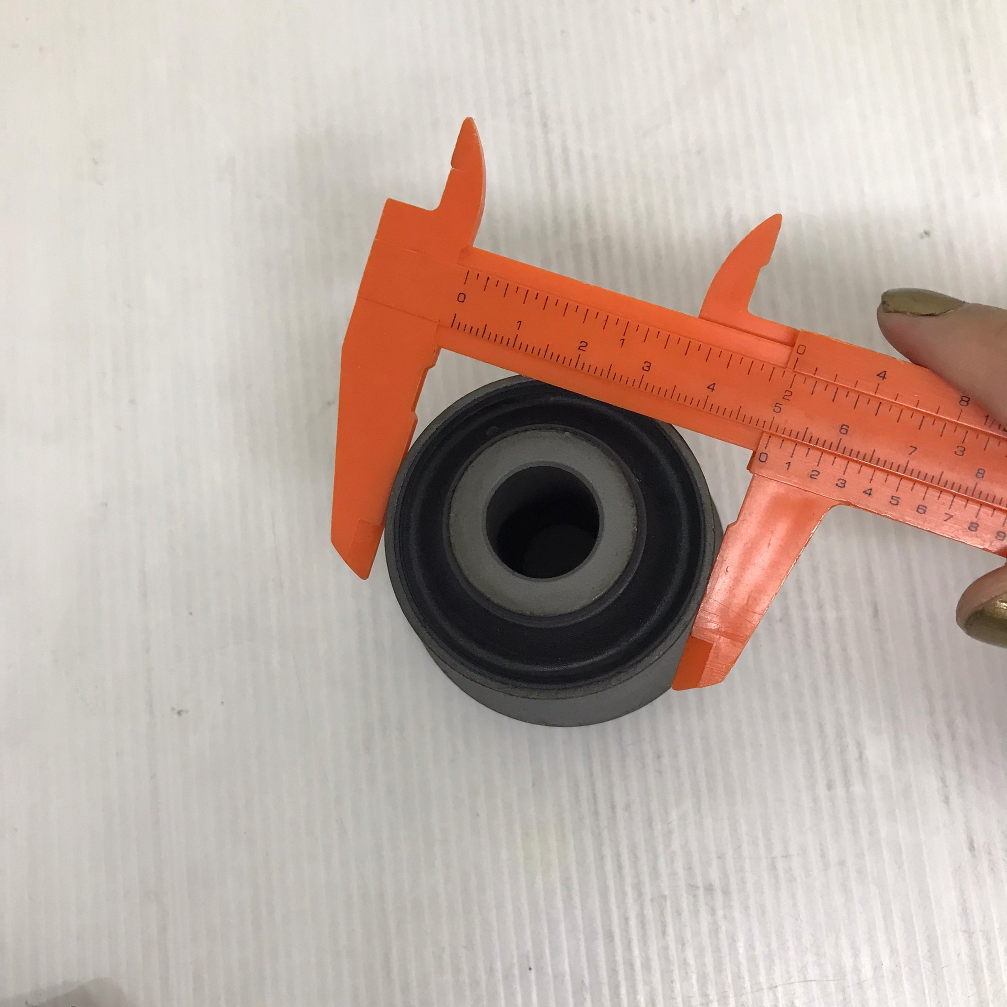 (1ตัว) บู๊ชปีกนก MITSUBISHI TRITON 4WD ตัว ล่าง มิตซูบิชิ ไตรตั้น / LOWER / ARM BUSHING / ยี่ห้อ RBI / เบอร์ MR992256 / M24T04W