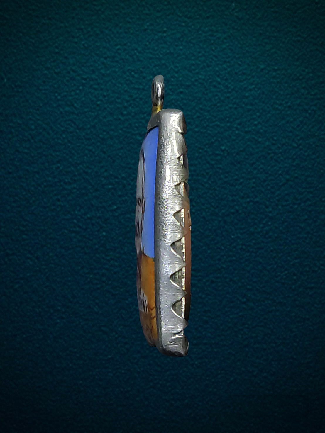 ล็อกเก็ตหลวงพ่อซำ วัดตลาดใหม่ อ่างทอง