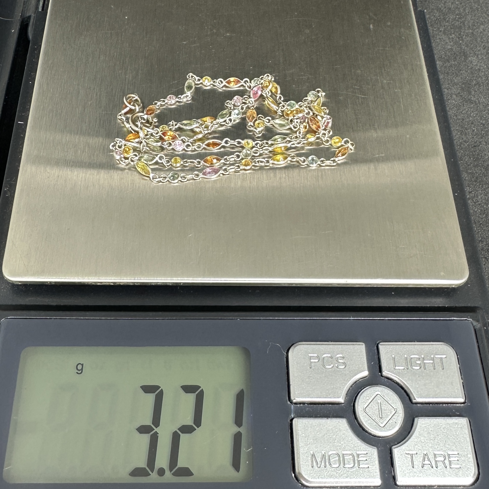 รหัส 64332 สร้อยคอ พลอยหลายสี รอบเส้น ทองคำขาว18K ความยาว 18 นิ้ว นน. 3.21 g