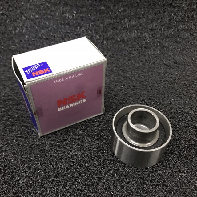 (แท้ศูนย์) ลูกลอกสายพานราวลิ้น BT50 2.5/3.0 ตัวเล็ก Year 2006 VKM84610=WE01-12730