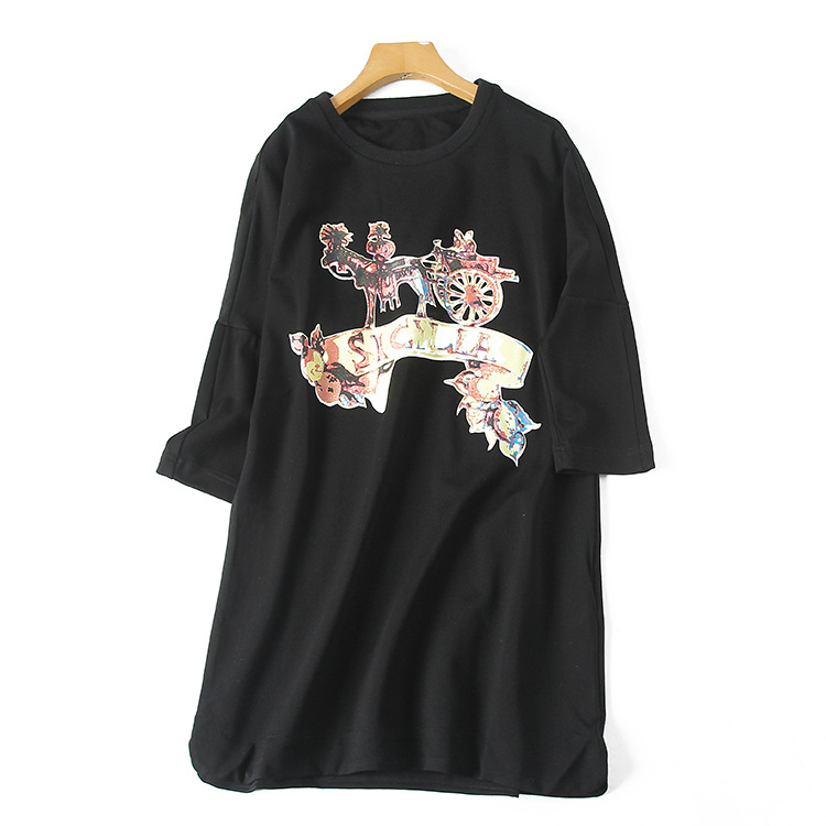 P64401 เสื้อยืดตัวยาวแขนสี่ส่วน สกรีนลาย สีดำ