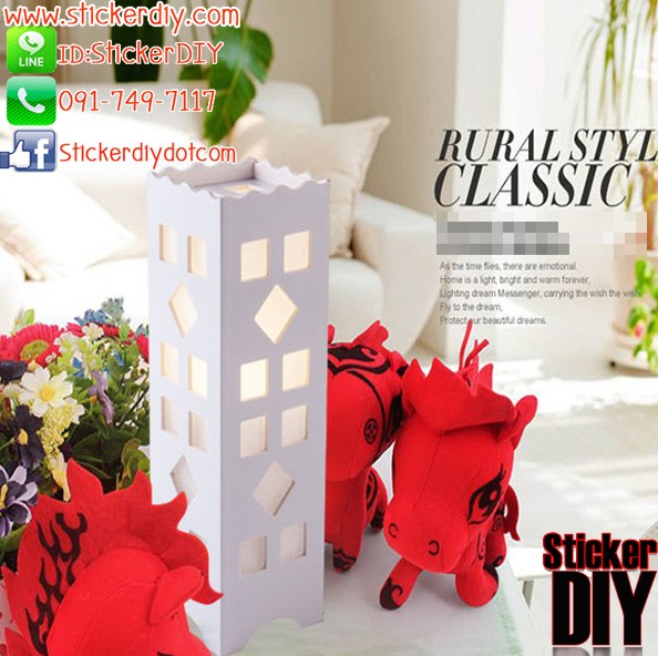 โคมไฟแต่งบ้าน แบบตั้งโต๊ะฉลุลาย SHAPES สีขาว