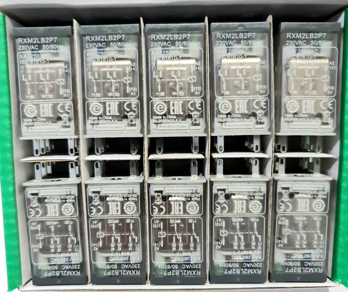 (แพ็ค/10ชุด) รีเลย์พร้อมซ็อกเก็ต ชไนเดอร์ Schneider Electric RXM2LB2P7 RXZE1M2C 230VAC 5A 2คอนแทค 8 ขา มีไฟแสดงสถานะ LED