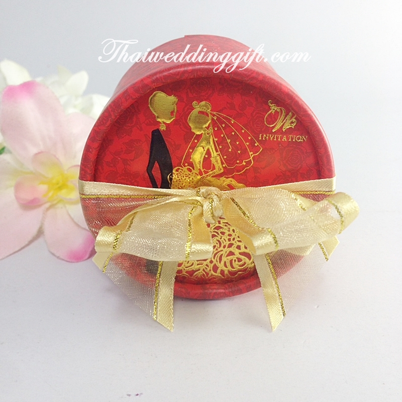 กล่องกระดาษกลมใส่ของ คละสี ผูกโบว์พร้อมป้ายช่ื่อ