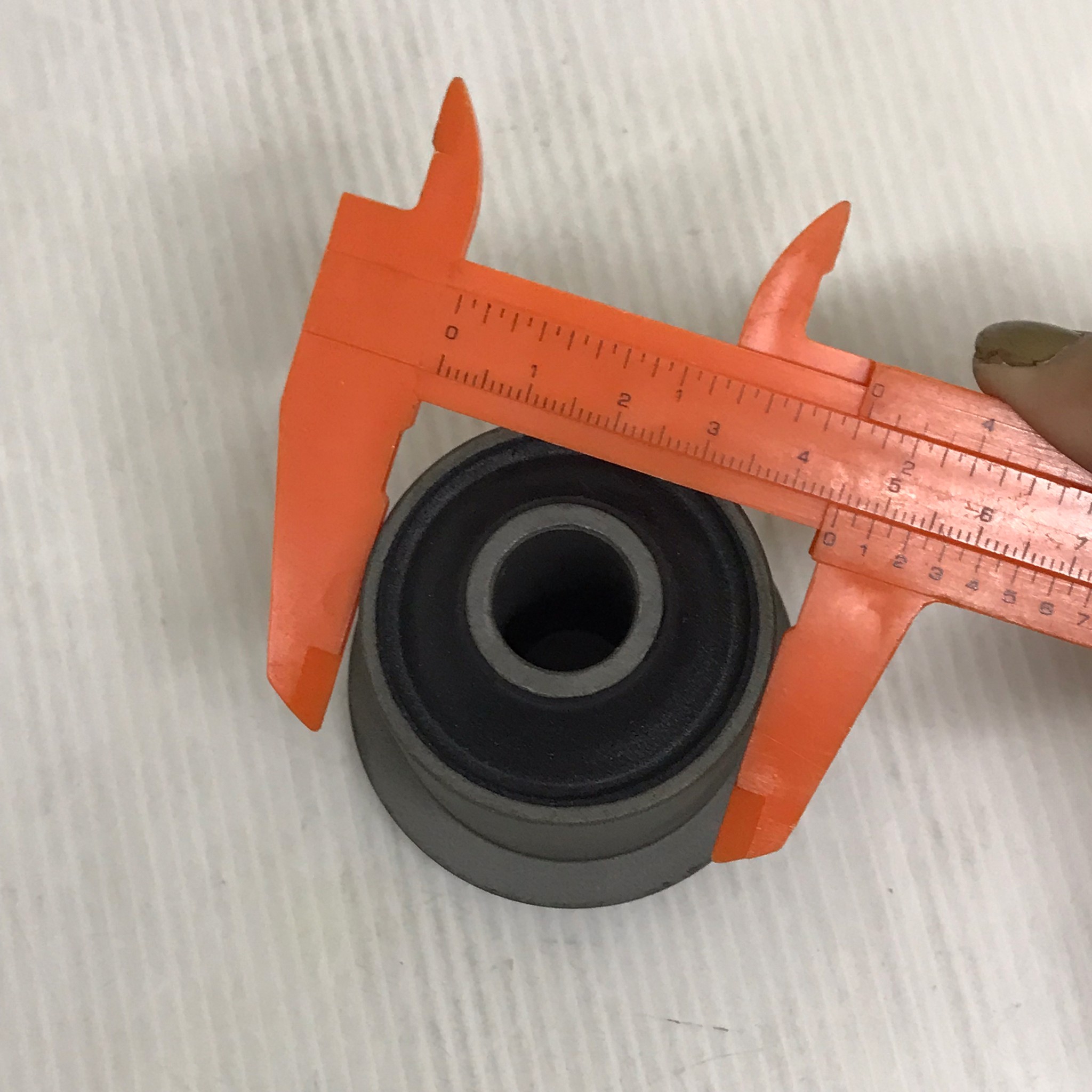 (1ตัว) บู๊ชปีกนก TOYOTA VIGO / FORTUNER 4WD / KUN20 ตัว บน / โตโยต้า วีโก้ ฟอร์จูนเนอร์ / UPPER / ARM BUSHING ยี่ห้อ RBI / เบอร์ 48632-0K040 / T24VG04P