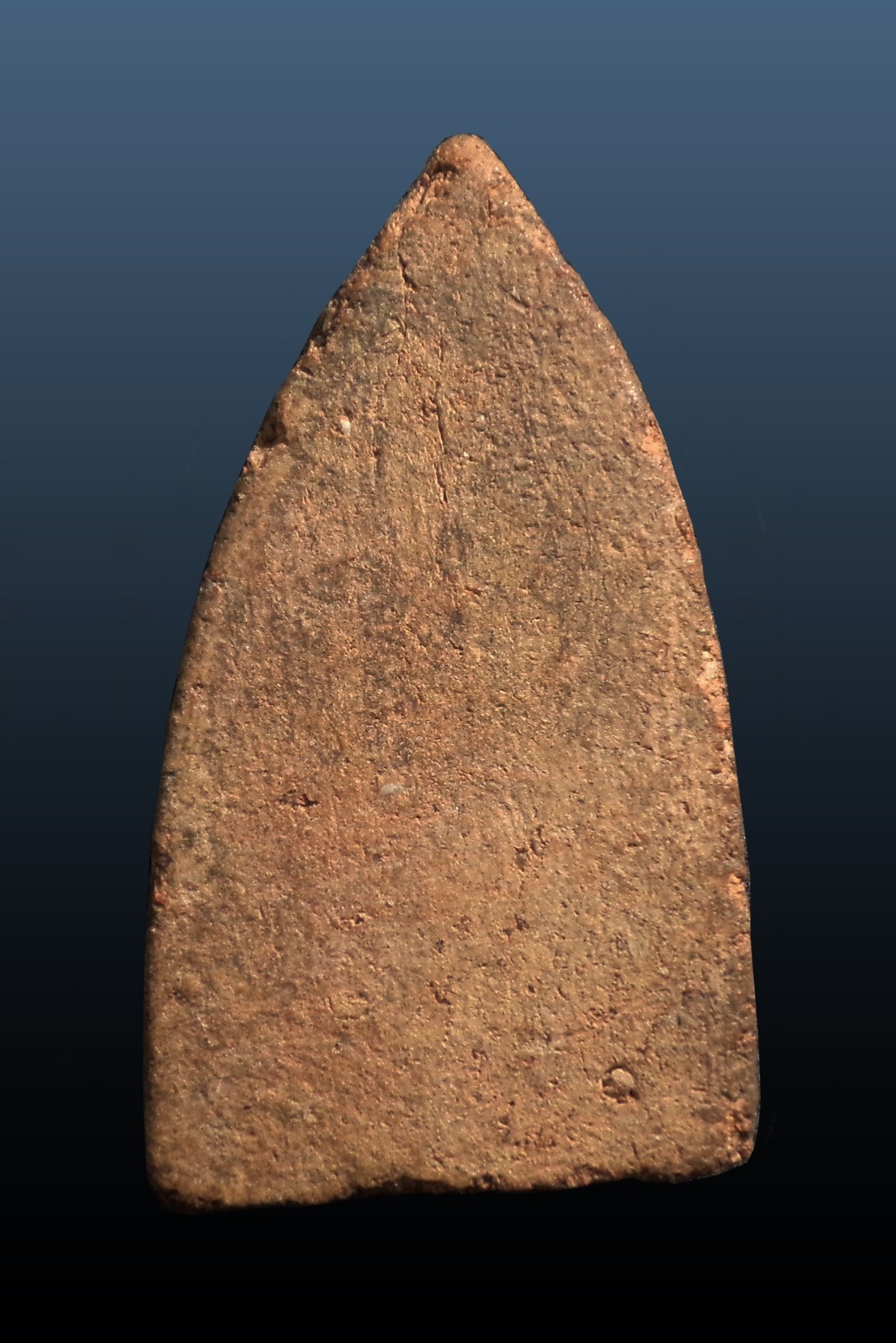 พระขุนแผน พิมพ์พลายเดี่ยว หน้าฤๅษีแขนอ่อน กรุบ้านกร่าง สุพรรณบุรี