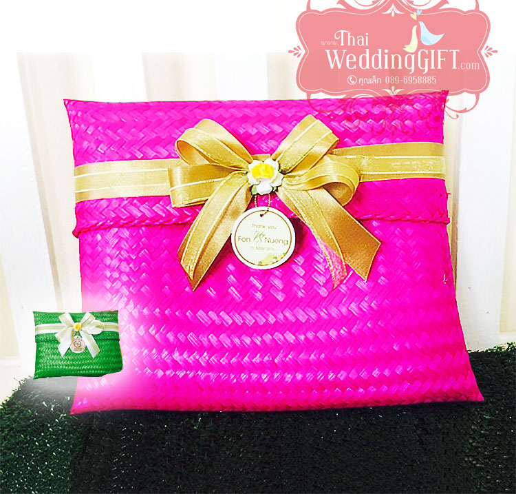 กระแตบ10" (เลือกสีได้) บรรจุผ้าแพร 5 ฟุต หรือผ้าเช็คตัว 24X48 นิ้ว ผูกโบว์สวยงาม พร้อมป้ายชื่อ