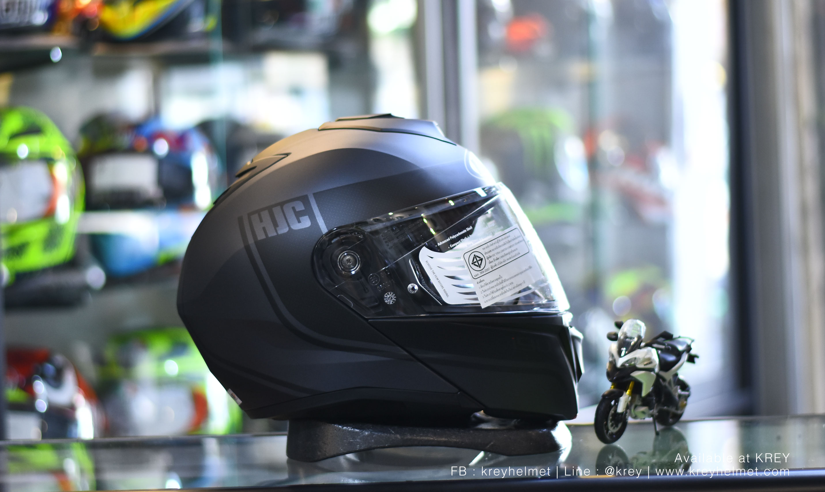 HJC model i90 BLACK