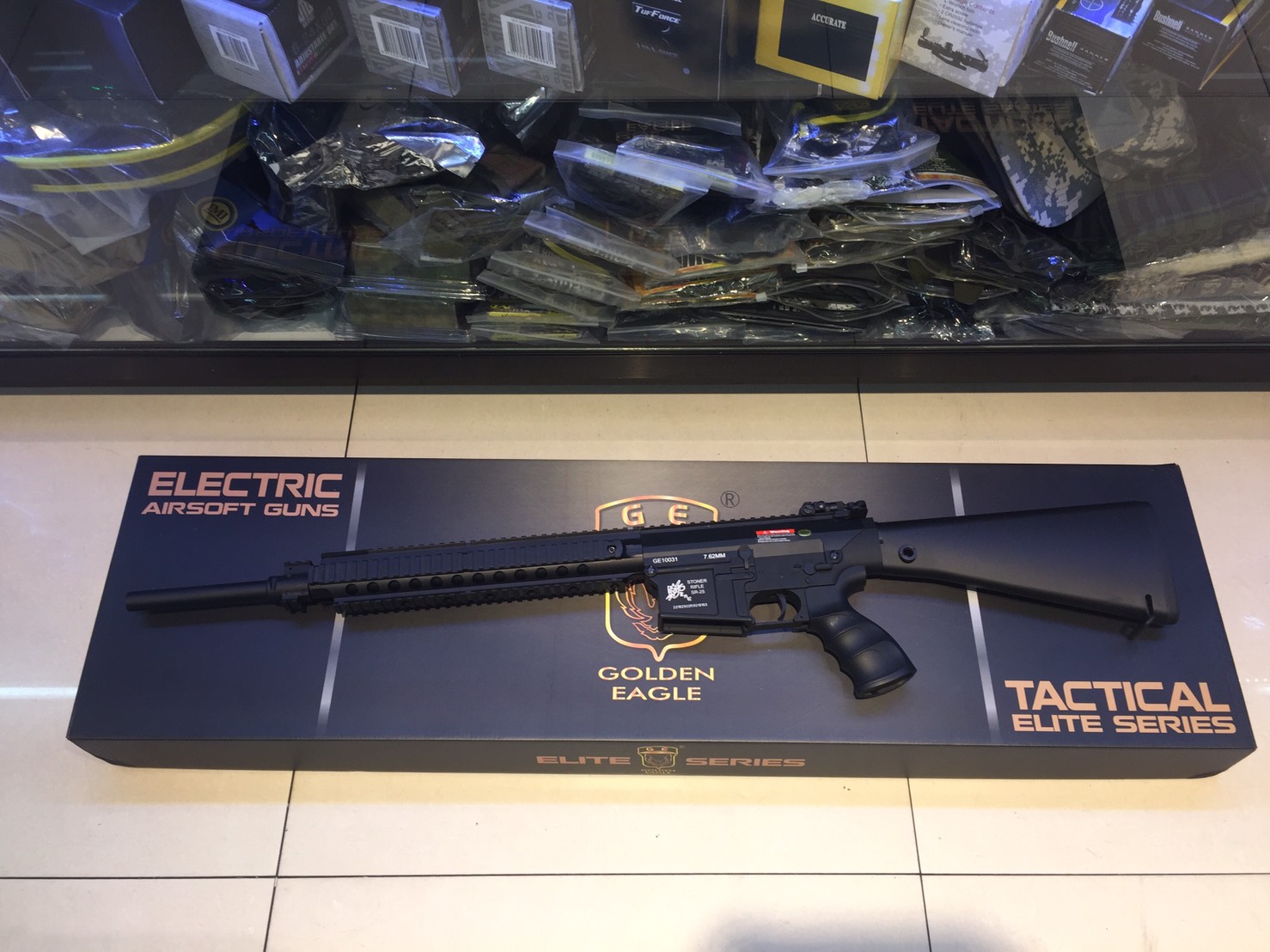 SR25 FB6652