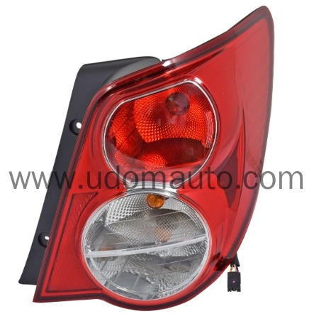 ไฟท้าย SONIC รุ่น 4ประตู / Taillight