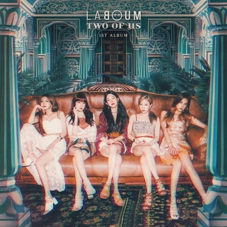 ( Pre-Order ) LABOUM 1st Album TWO OF US + Poster วางจำหน่าย 20 / 9 / 2019