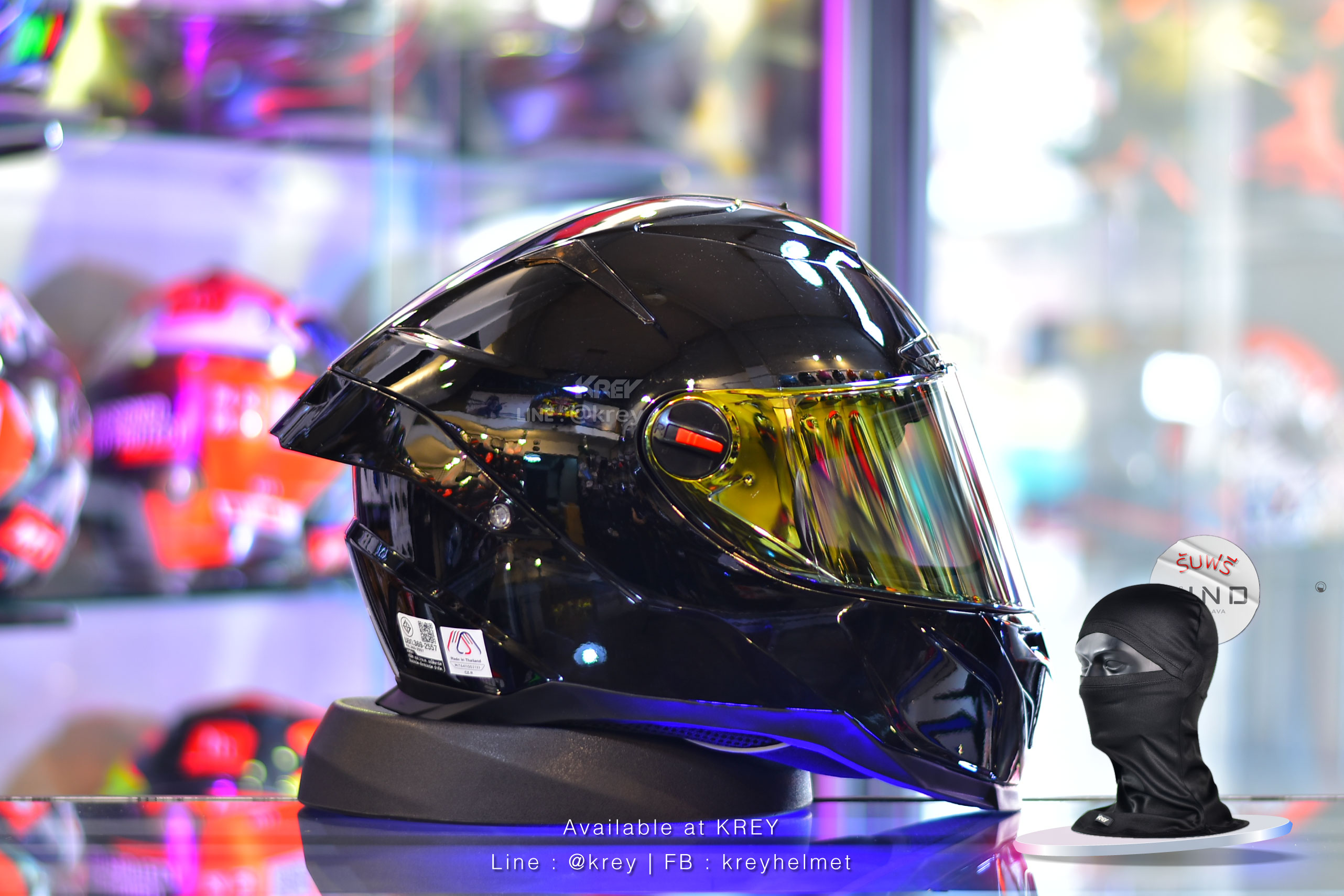 Random model CZR-BT Super Glossy Black