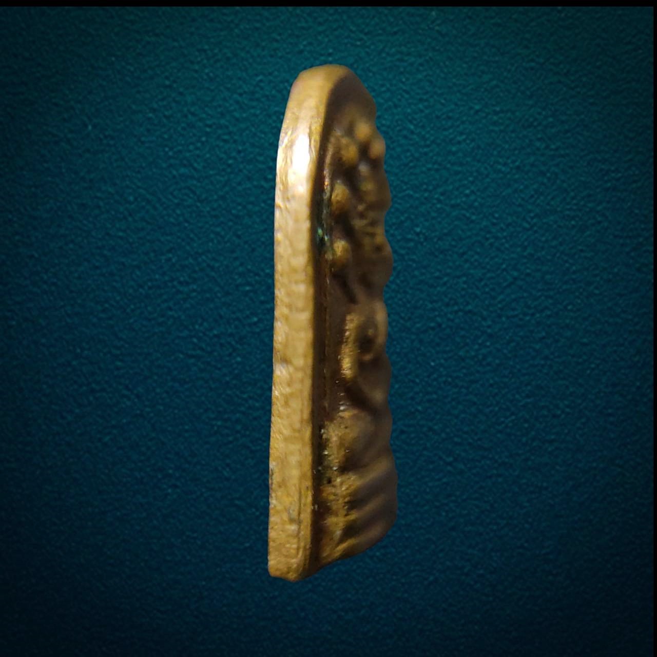 พระปรกใบมะขาม หลวงพ่อกุหลาบ วัดใหญ่สว่างอารมณ์ นนทบุรี รุ่นแรก