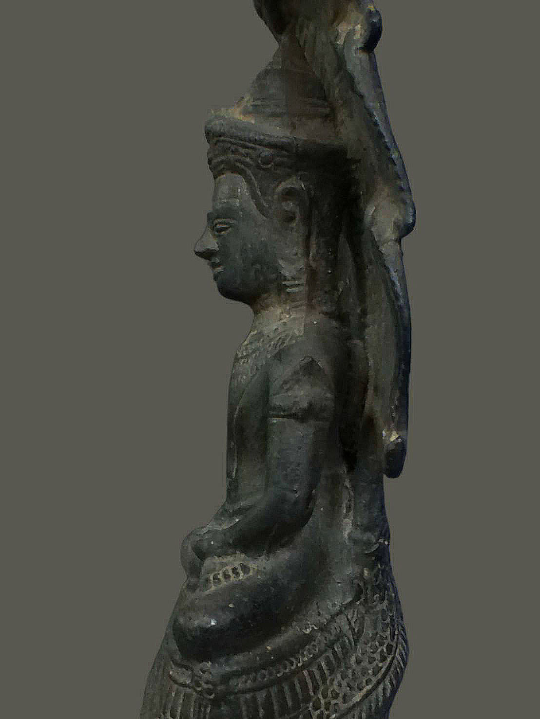 พระบูชา พระร่วงชีโบนั่งนาคปรก (พระนาคปรก) หล่อดินไทย เนื้อทองเหลือง หล่อหนา มีน้ำหนัก ขนาดสูง 13 นิ้ว กว้าง 5 นิ้ว