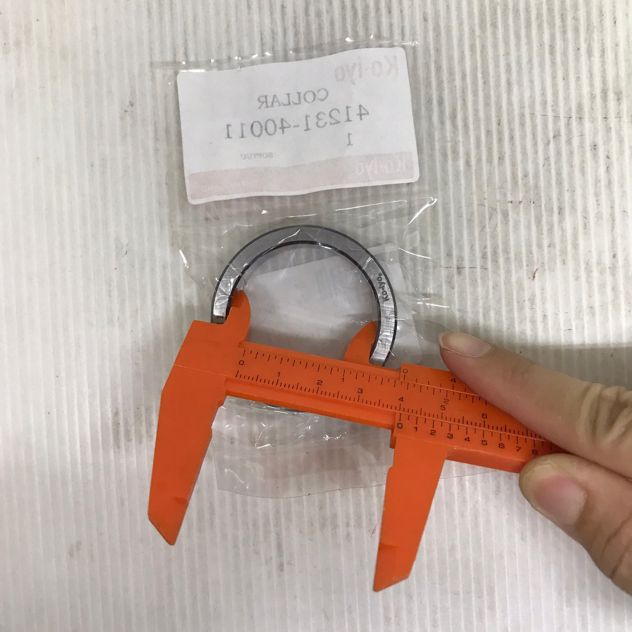 ปลอกอัดลูกปืนล้อ / ปลอกอัดเพลาท้าย TOYOTA RN20 / LN50 / MTX / TIGER / VIGO ตัวแรก โตโยต้า ฮีโร่ / ไมตี้เอ็ก / ไทเกอร์ / วีโก้ / วีโก้แชมป์ / ขนาด ใน 40 / นอก 49.5 / สุง 12.5 มิล / 41231-40011 / bearing cone