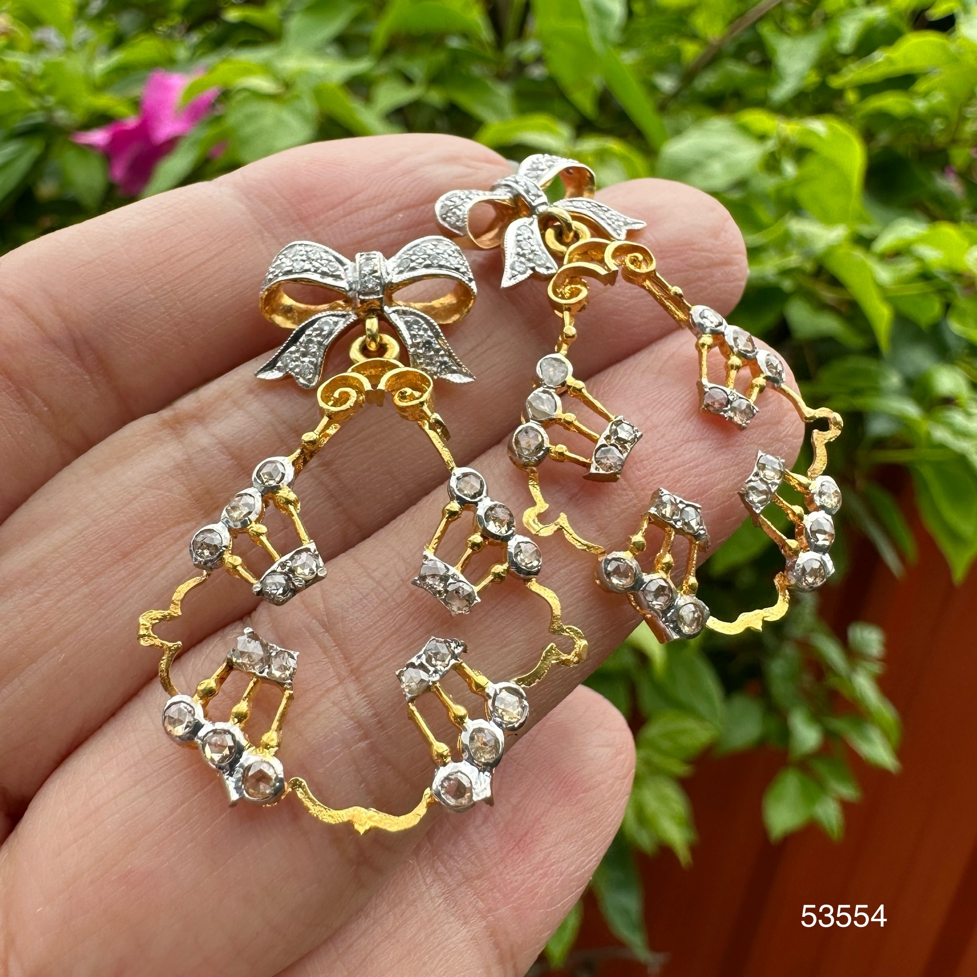 รหัส 53554 ต่างหู โบว์ ตุ้งติ้ง เพชร 90 /0.40 กะรัต ทอง18K งานสวยมาก นน. 9.51 g