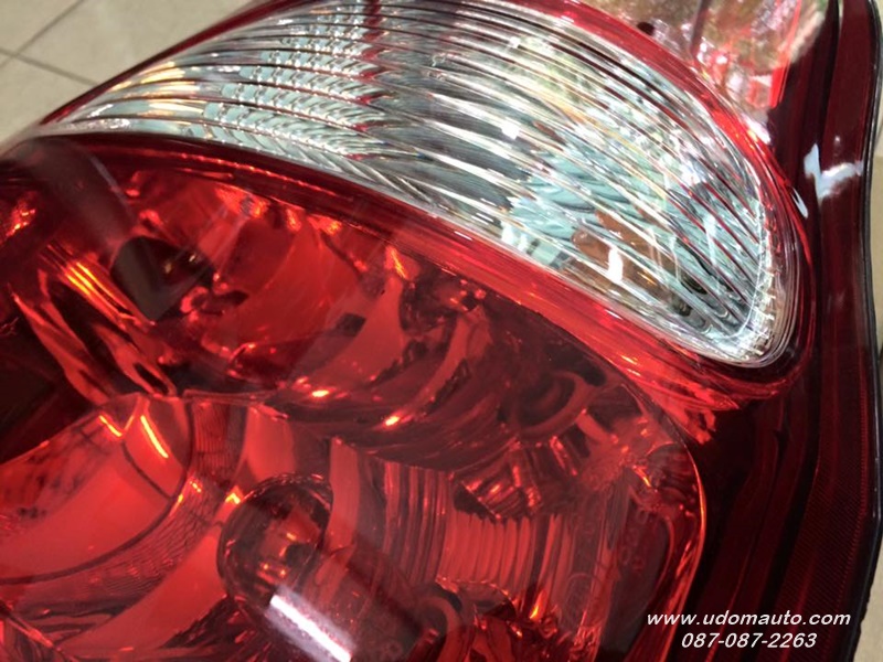 เสื้อไฟท้าย KIA CARNIVAL