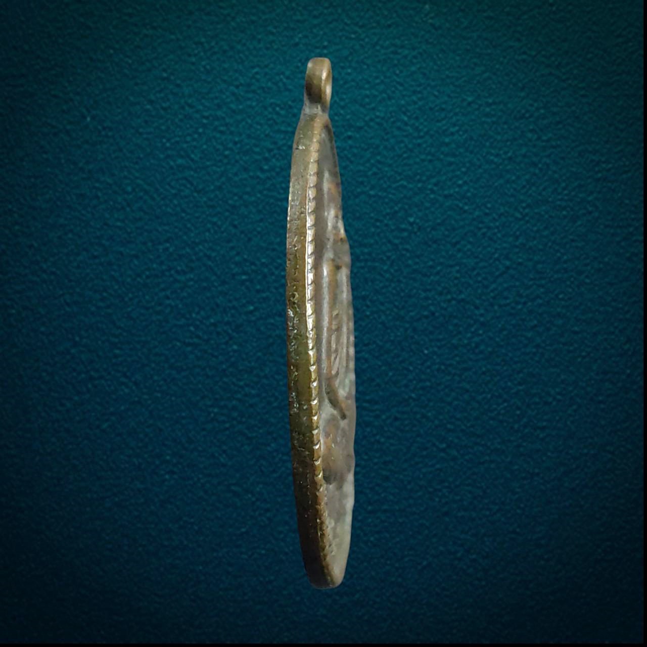 เหรียญ หลวงพ่อเตร์ เตชปญโญ วัดประชาสามัคคี จ.สุรินทร์ ปี2523