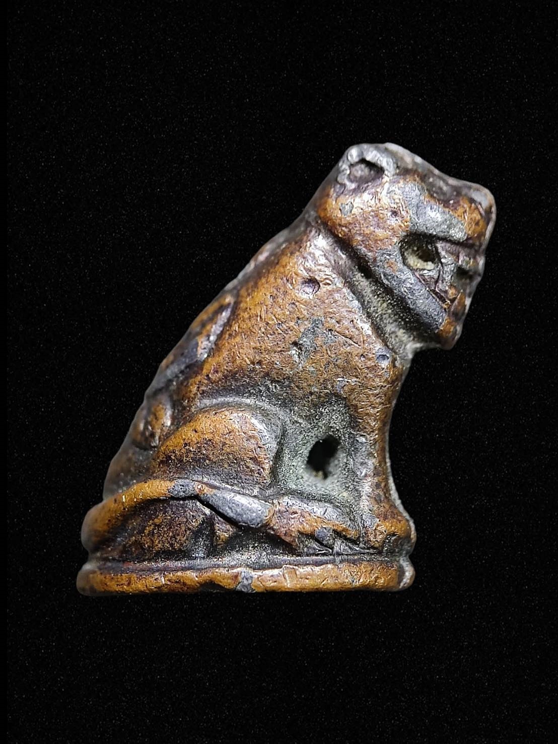 เสือหลวงพ่อปาน วัดมงคลโคธาวาส ( วัดบางเหี้ย ) ต.คลองด่าน อ.บางบ่อ จ.สมุทรปราการ รุ่นฝังลูกนิมิต ปี2517 เนื้อตะกั่ว ชุบทองแดง