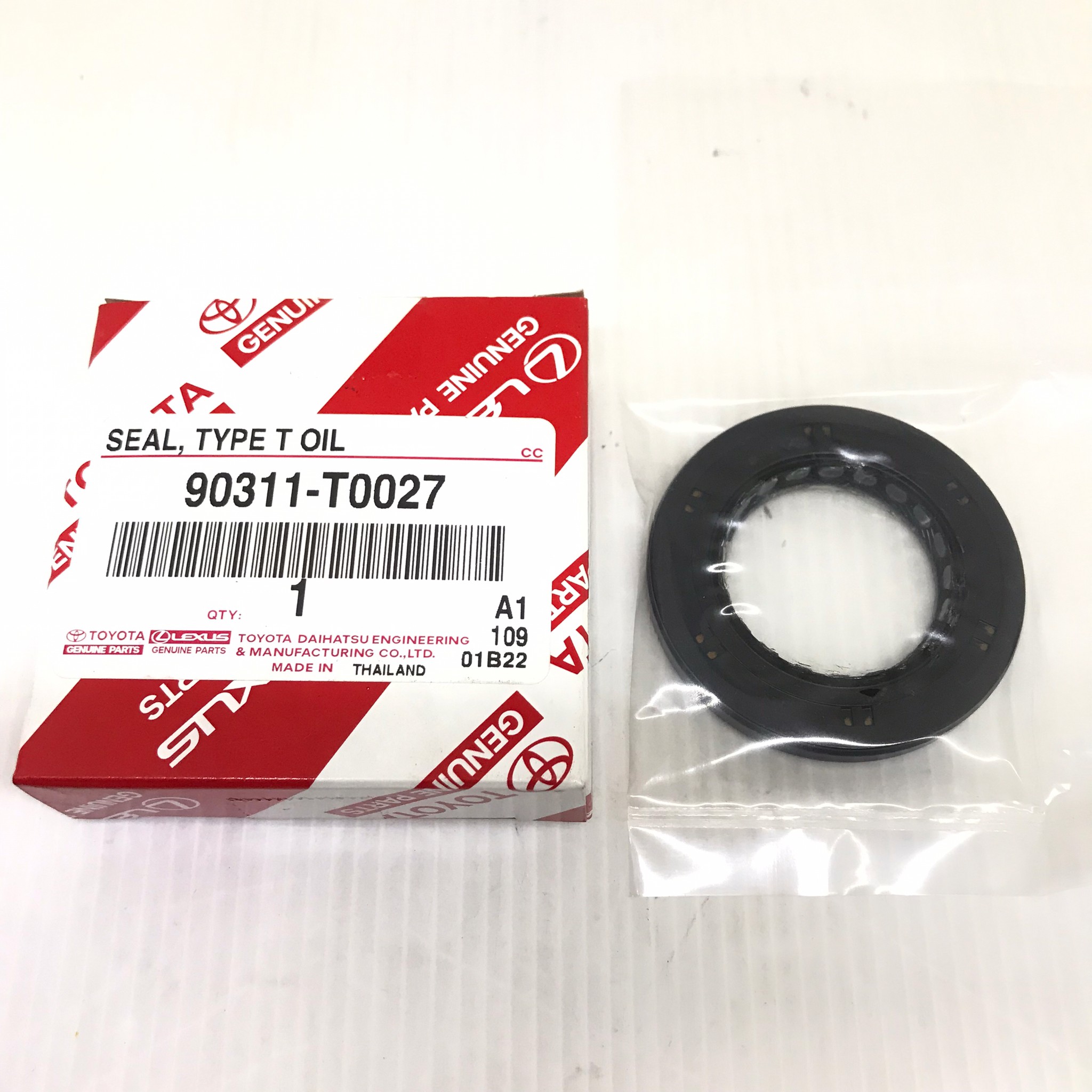 (แท้ศูนย์) ซีลก้านเกียร์ TOYOTA D4D 1KD 2KD / VIGO / KDH222 / 2TR-FE โตโยต้า วีโก้ รถตู้ ขนาด ใน 32 นอก 53 สูง 7 มิล เบอร์ 90311-T0027 ยี่ห้อ TOYOTA