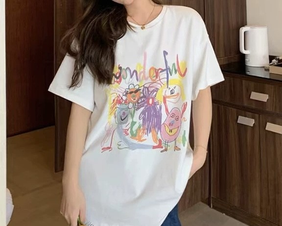 P30701 เสื้อแฟชั่น ผ้ายืดเนื้อดีสีขาว พิมพ์ลาย