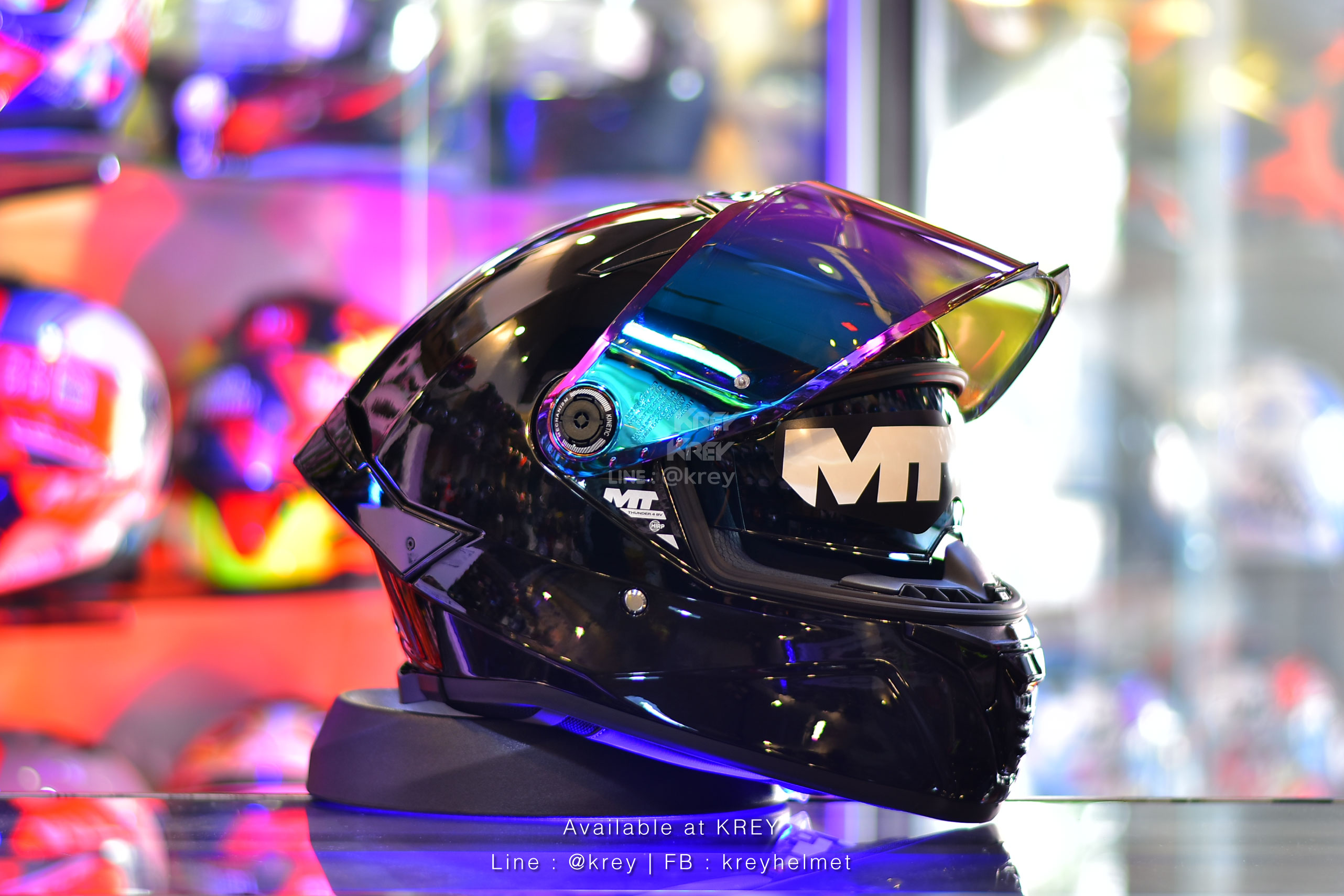 MT model THUNDER 4 SV PURE GLOSS BLACK