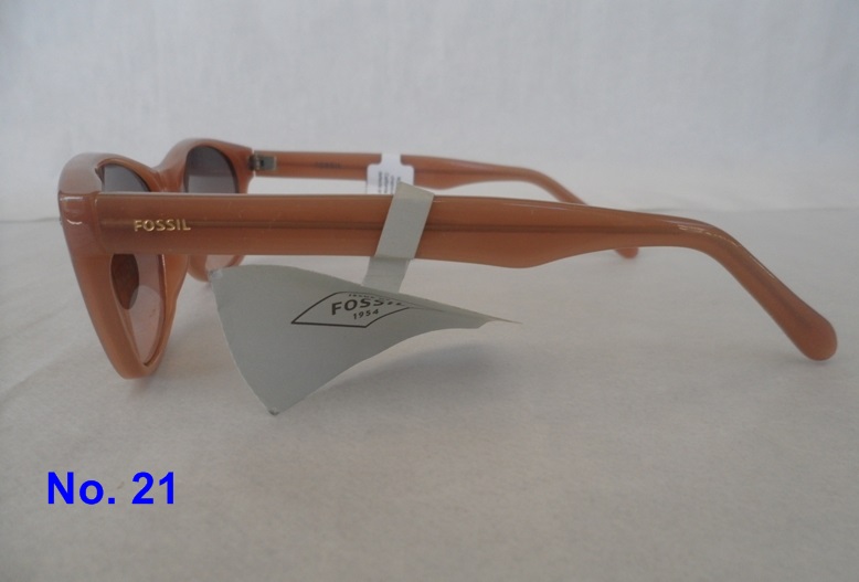 Fossil No.21 ทรง Wayfarer กรอบน้ำตาลอ่อน