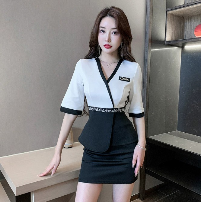 ชุดซาวน่า ชุดนวดสปา ชุดเสริมสวย ชุดพนักงานต้อนรับ