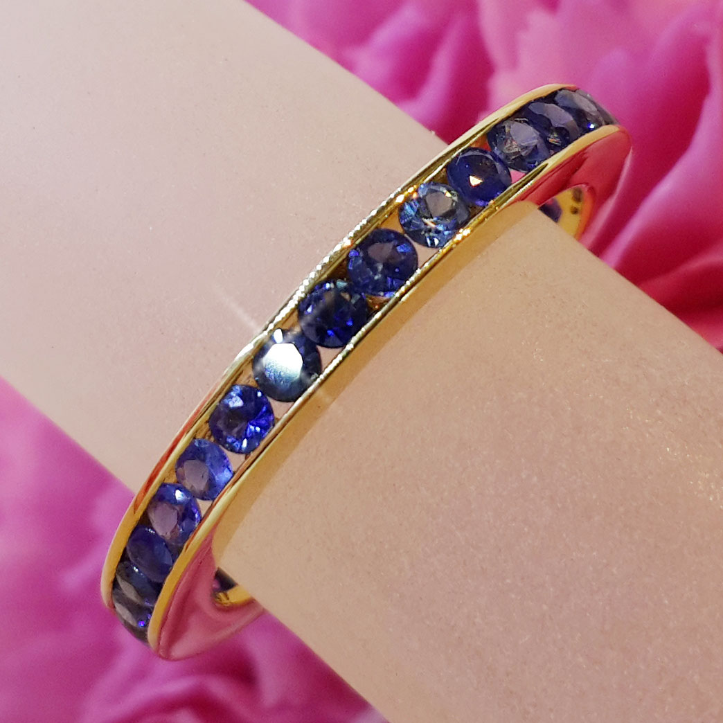 แหวน Blue Sapphire รอบวง
