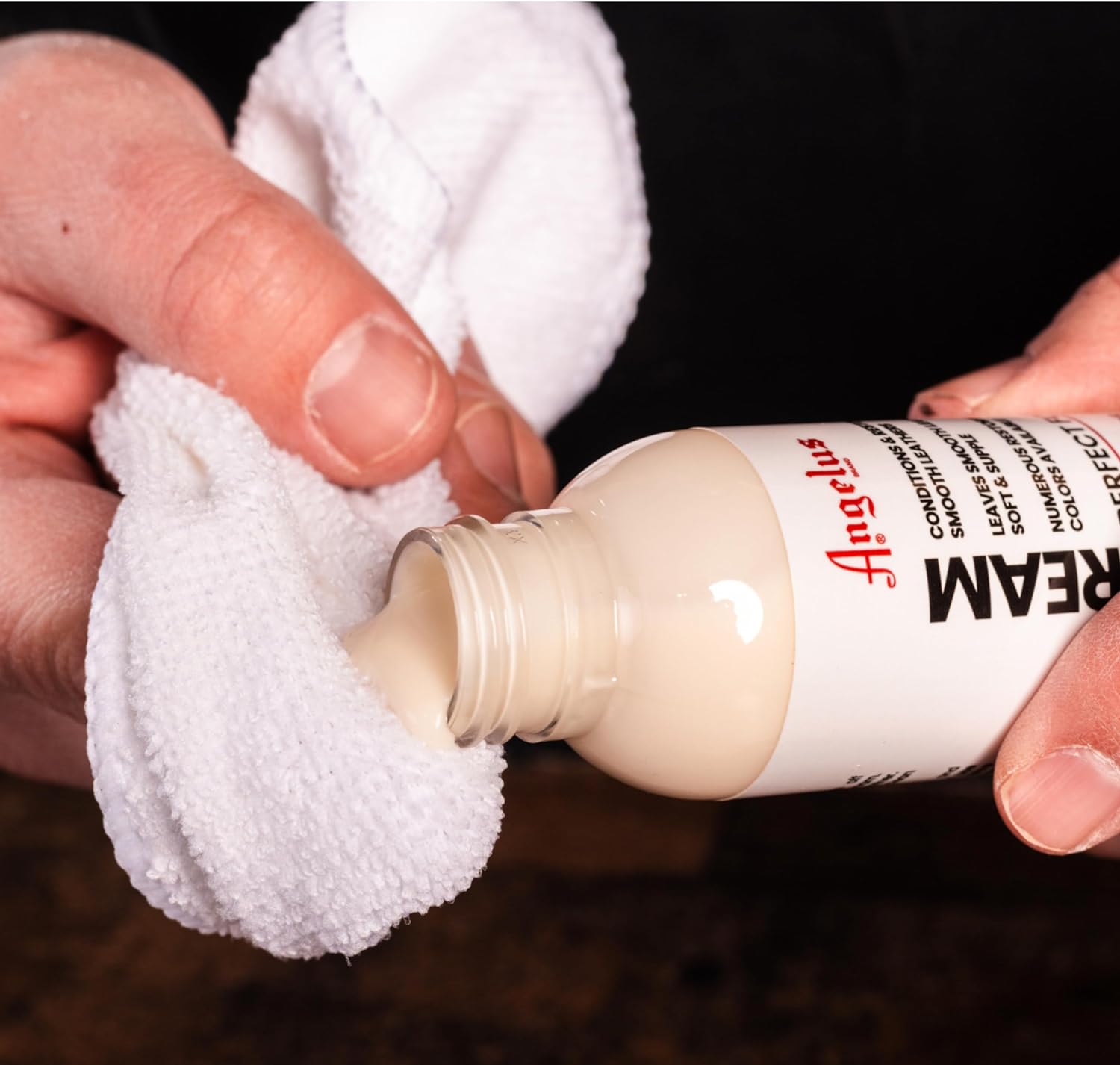 Angelus Neutral Leather Lustre Cream 4oz .ผลิตภัณฑ์ทำความสะอาดเครื่องหนัง made in U.S.A