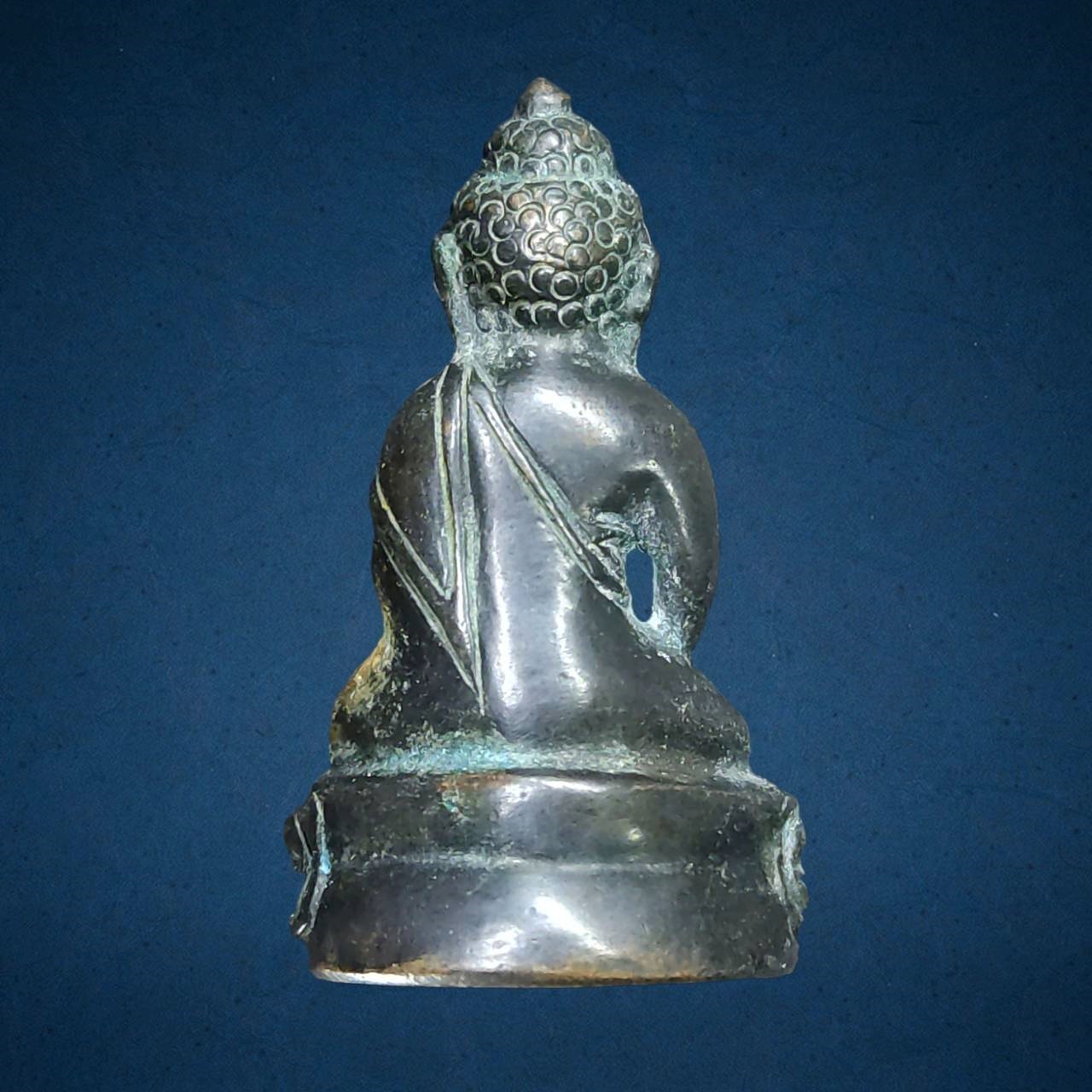 พระกริ่งก้นถ้วยใหญ่ เจ้าคุณศรี(สนธิ์) วัดสุทัศน์ กทม ปี2491