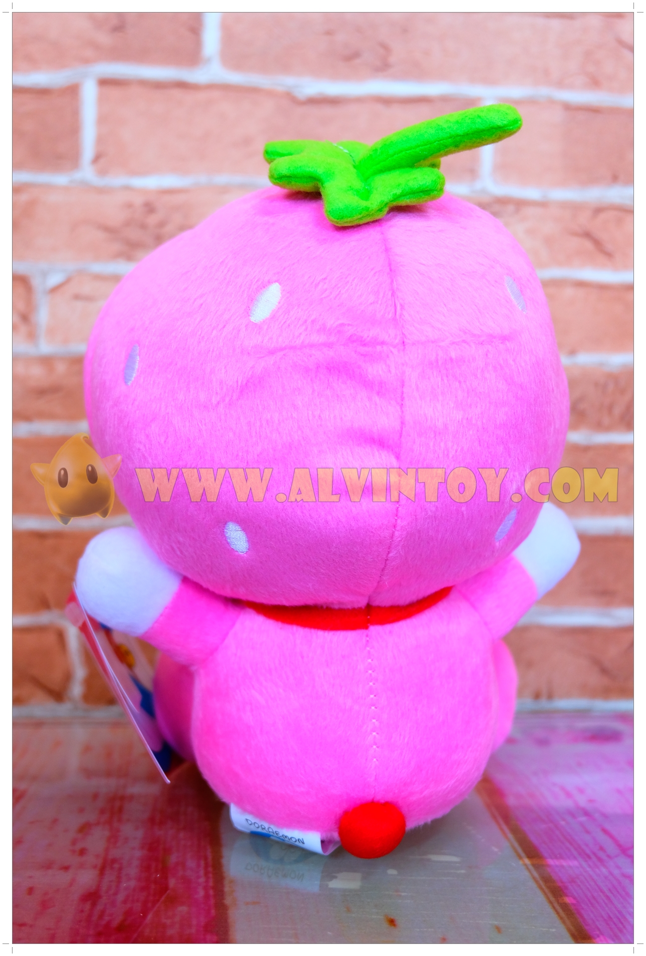 ตุ๊กตา โดราเอม่อน ชุดสตอเบอรี่