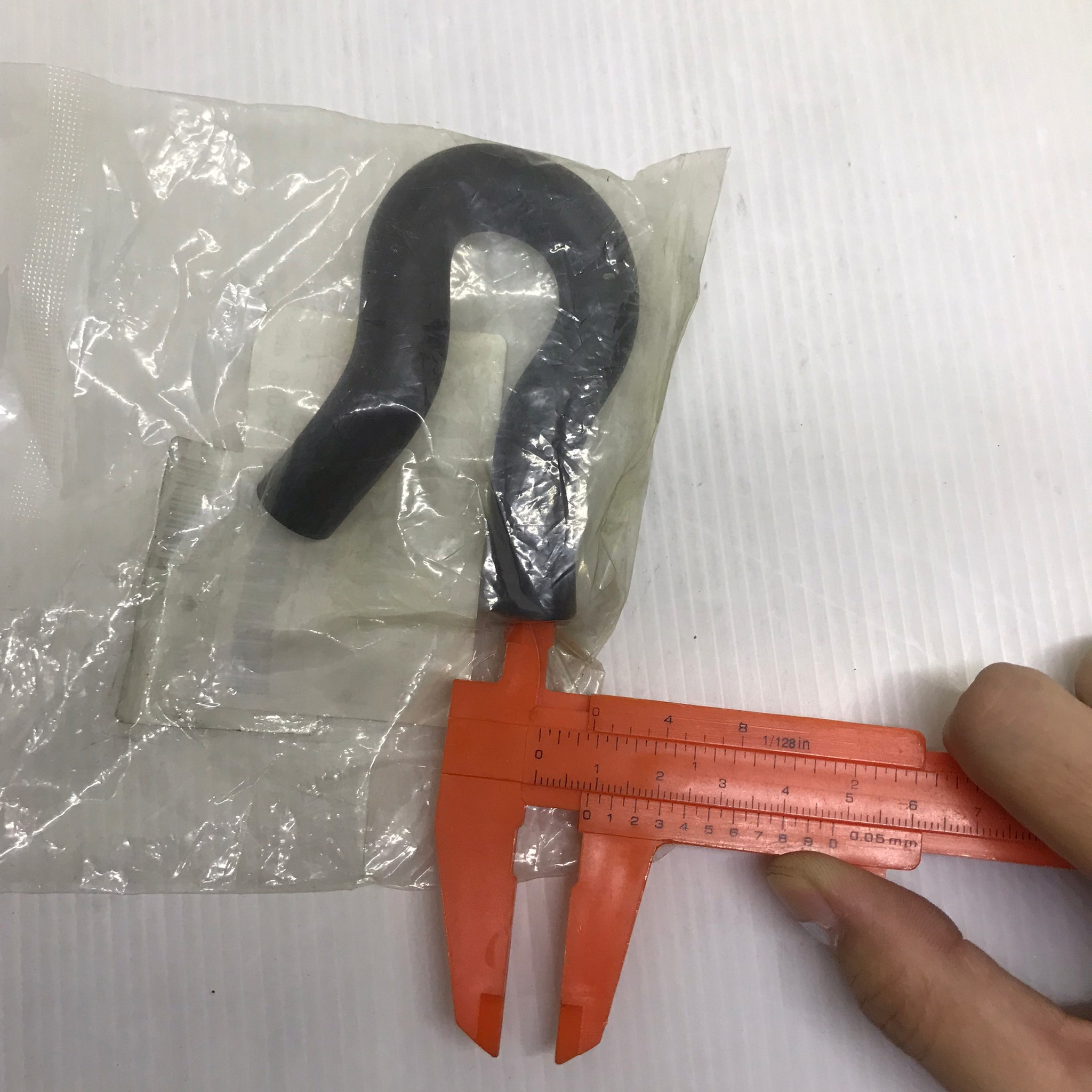 (แท้ศูนย์) ท่อบายพาส ท่อน้ำวน EGR ISUZU D-MAX ปี2005-2011 อีซูซุ ดีแม็ค รูใน 9 mm. เบอร์ 8-98096991-0 ยี่ห้อ ISUZU