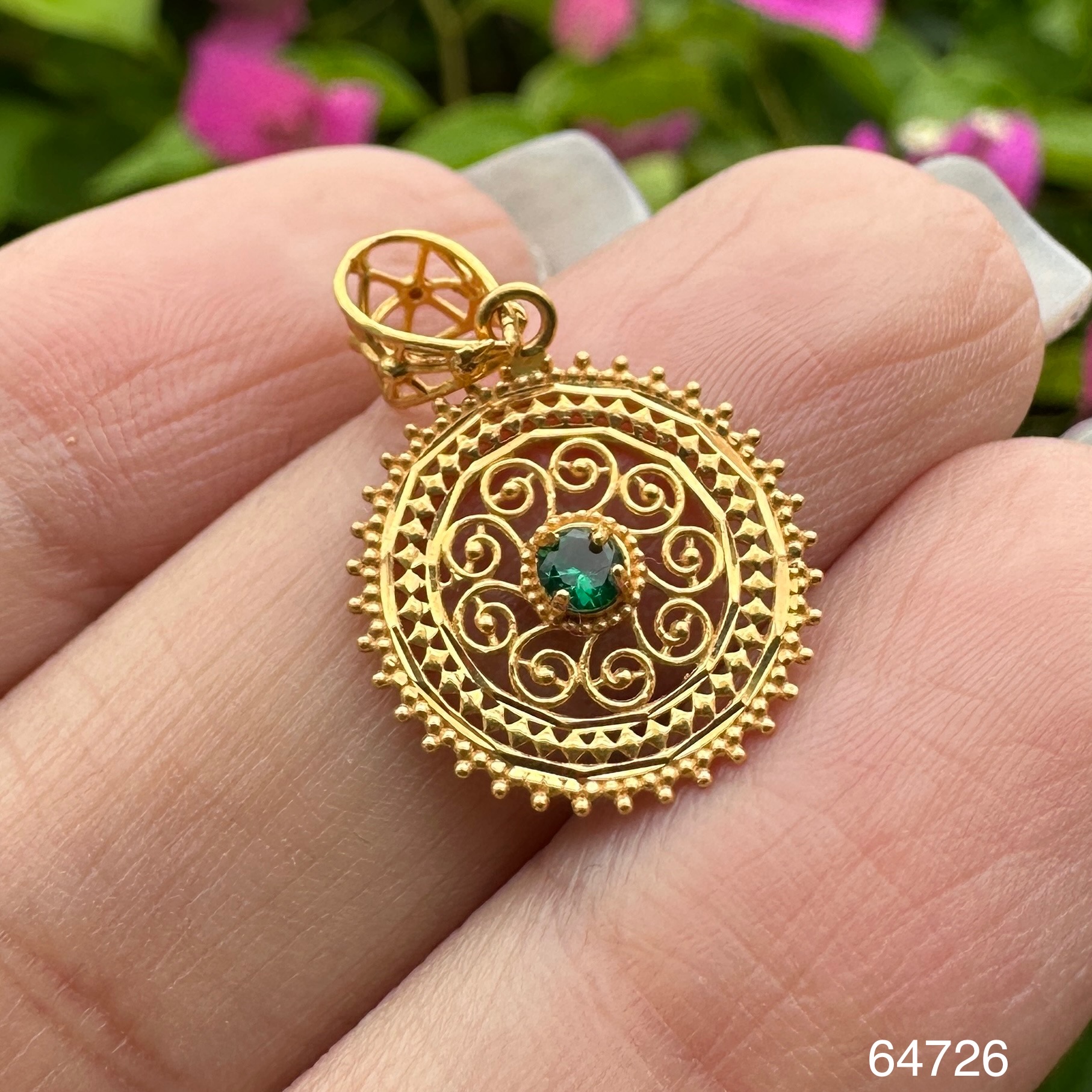 รหัส 64726 จี้ พลอยเขียว ฉลุลาย ทอง22K นน. 1.22 g
