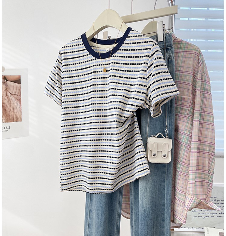 P38502 เสื้อแฟชั่น ผ้ายืดเนื้อดีมีลายในตัว ทรงปล่อย