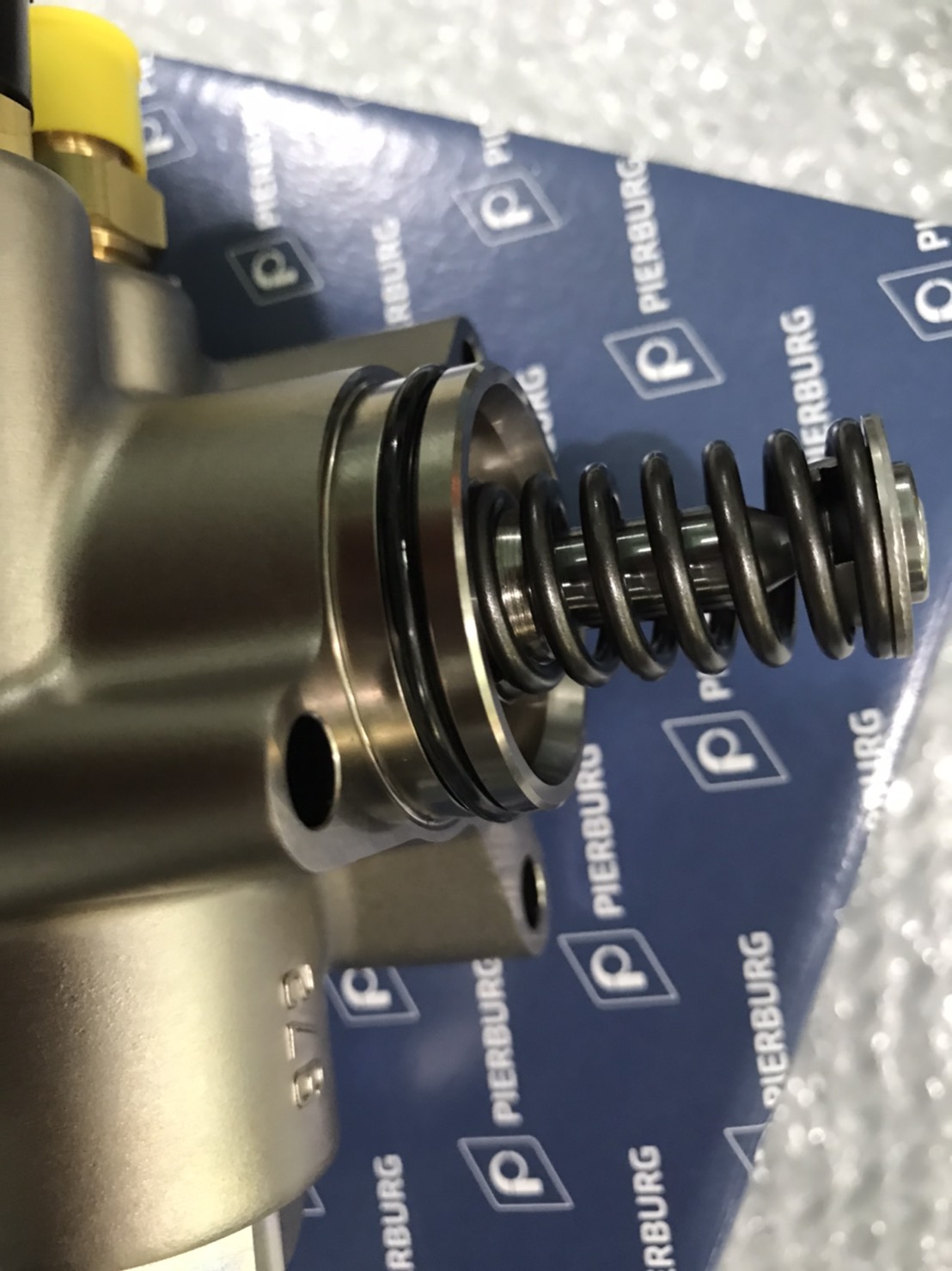 ปั๊มไฮเพรสเชอร์ (ฝั่งขวา) ออดี้ ทีทีเอส, Audi S5 Coupe CAUA, High Pressure Pump PIERBURG