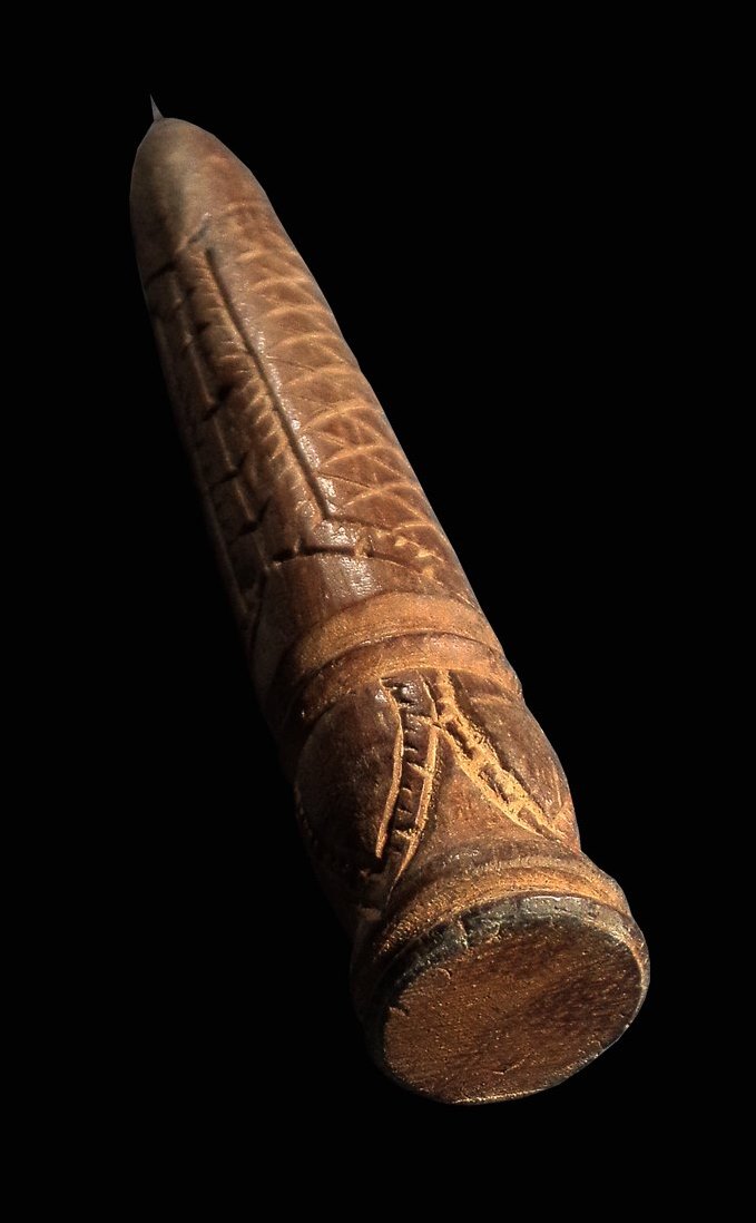 เหล็กจาร ด้ามไม้สักแกะลาย แท้ไม่ทราบเกจิ